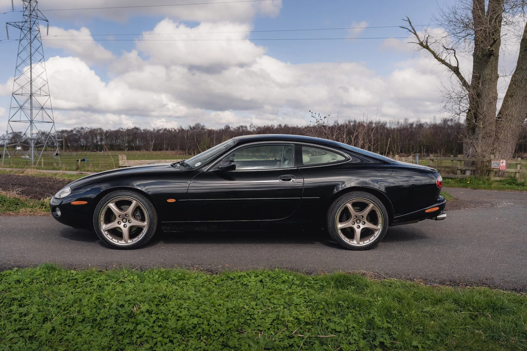 2000 Jaguar X100 XK8 - Image 5 of 31