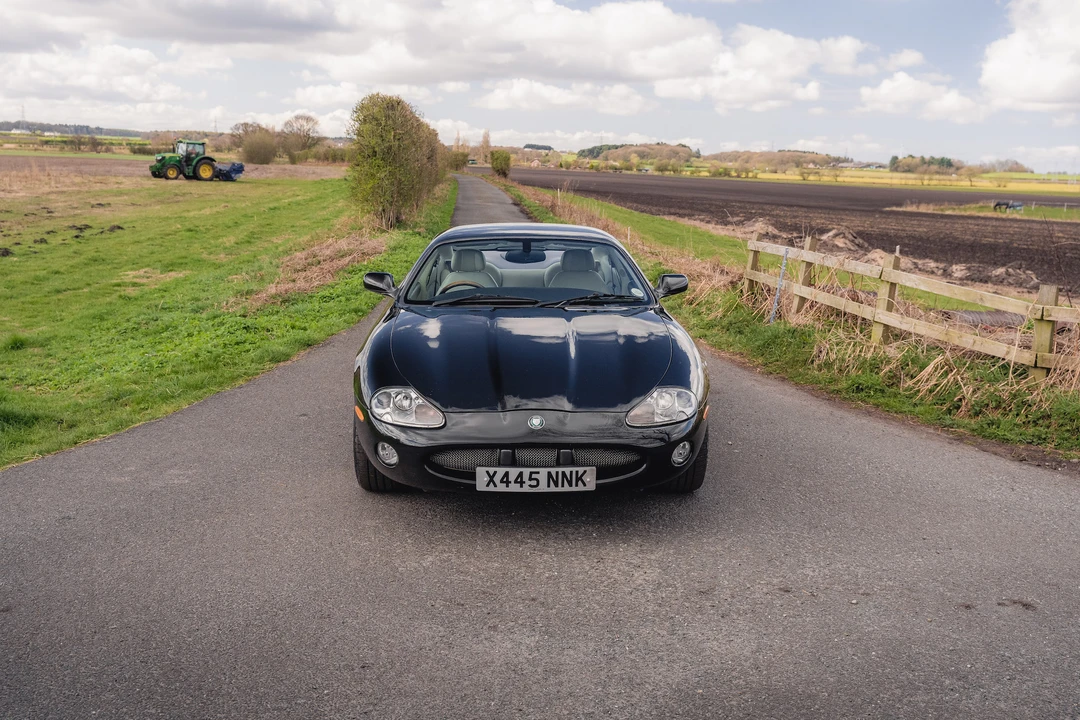 2000 Jaguar X100 XK8 - Image 10 of 31