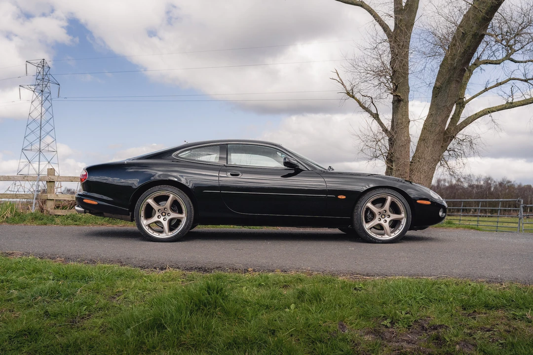 2000 Jaguar X100 XK8 - Image 8 of 31
