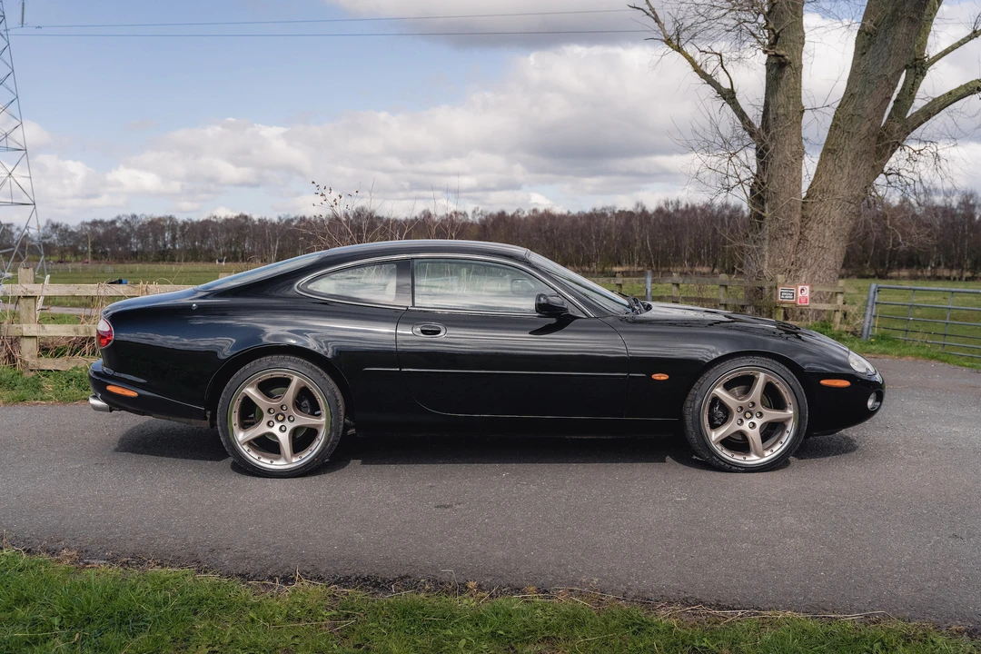 2000 Jaguar X100 XK8 - Image 16 of 31