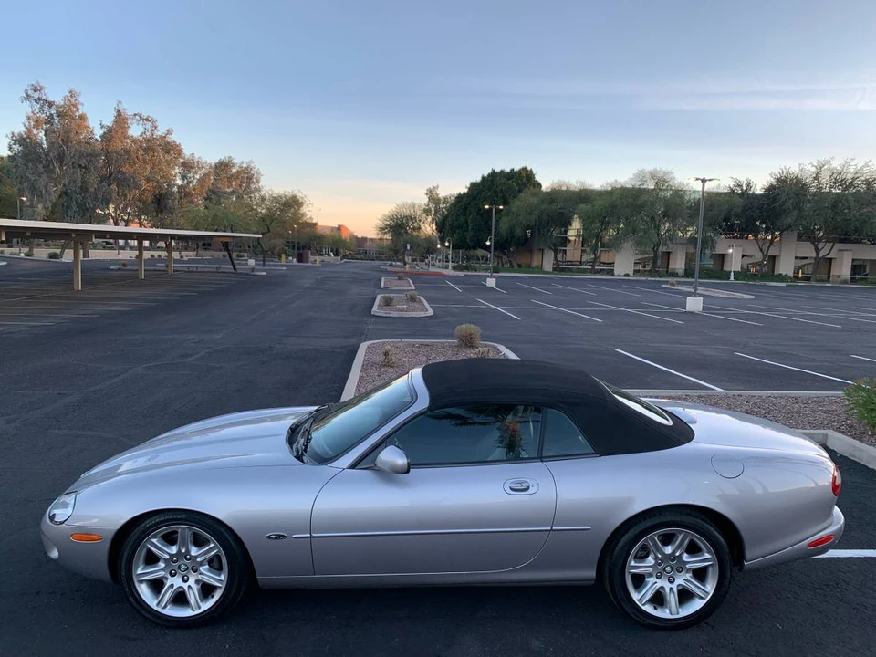 2000 Jaguar X100 XK8 - Image 10 of 24