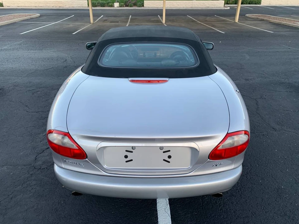2000 Jaguar X100 XK8 - Image 16 of 23
