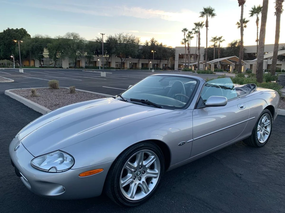 2000 Jaguar X100 XK8 - Image 5 of 24