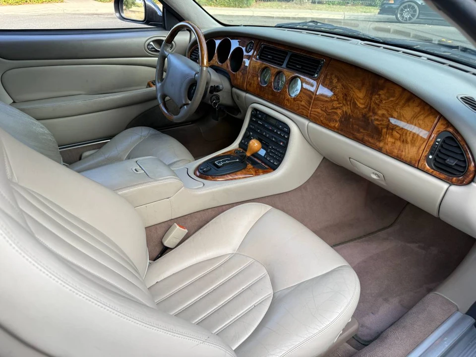 2000 Jaguar X100 XK8 - Image 14 of 18