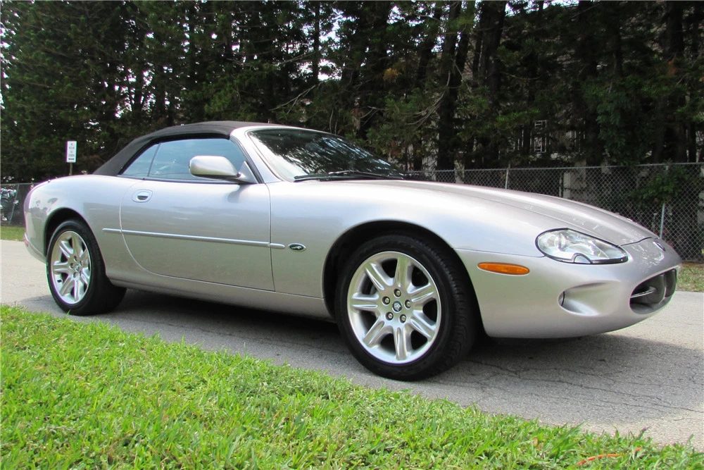 2000 Jaguar X100 XK8 - Image 2 of 3
