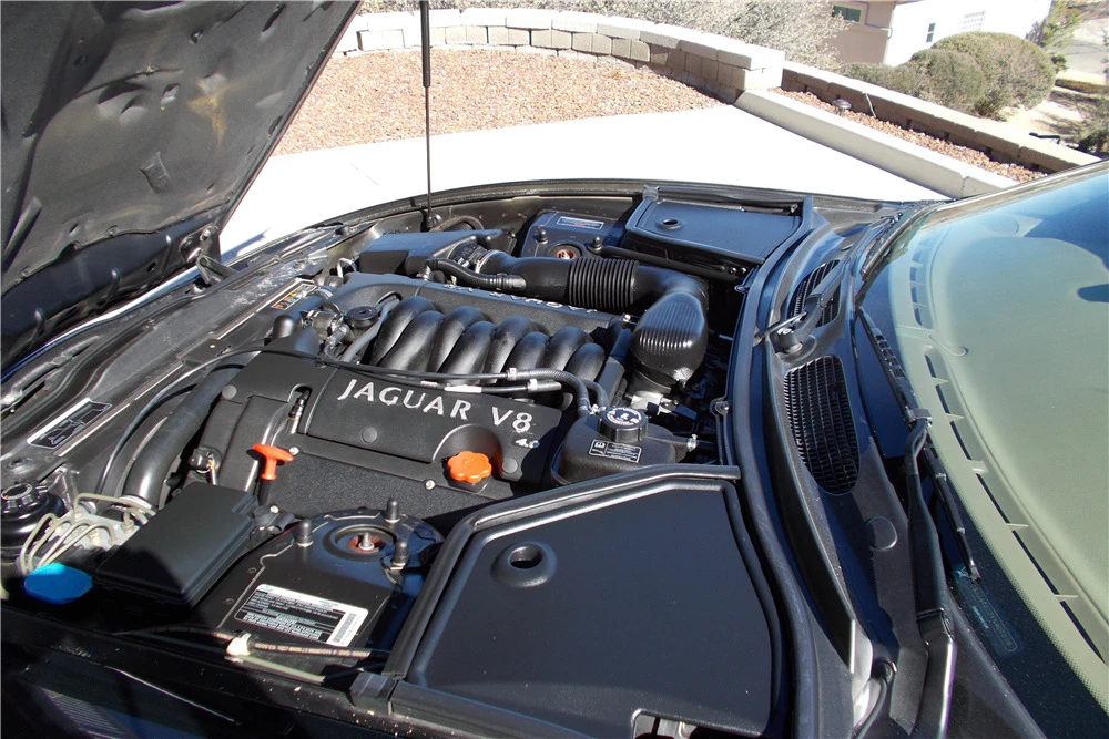 2000 Jaguar X100 XK8 - Image 3 of 5