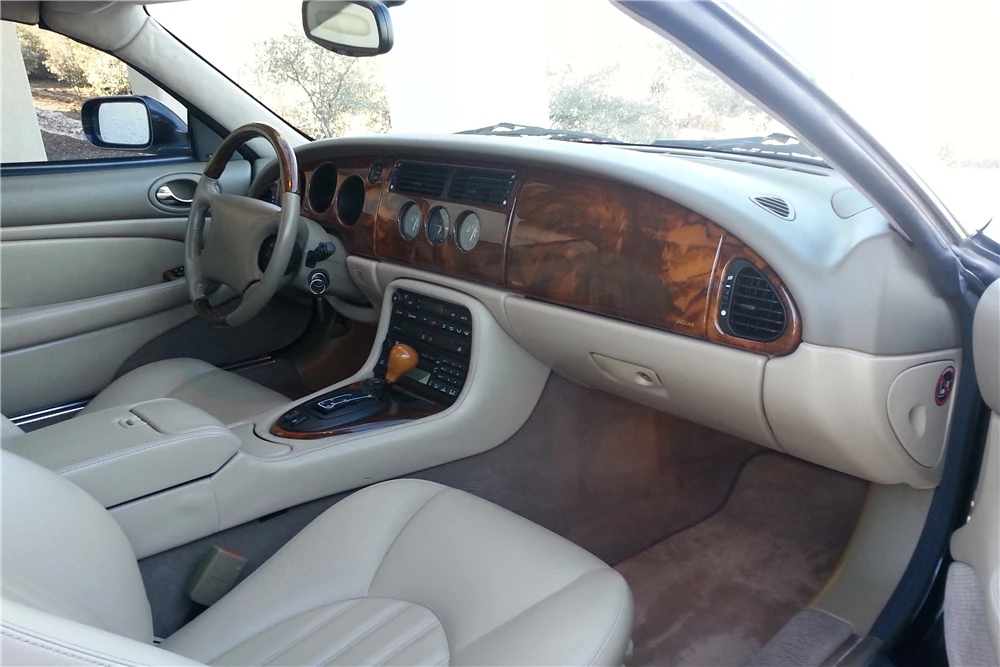 2000 Jaguar X100 XK8 - Image 4 of 5