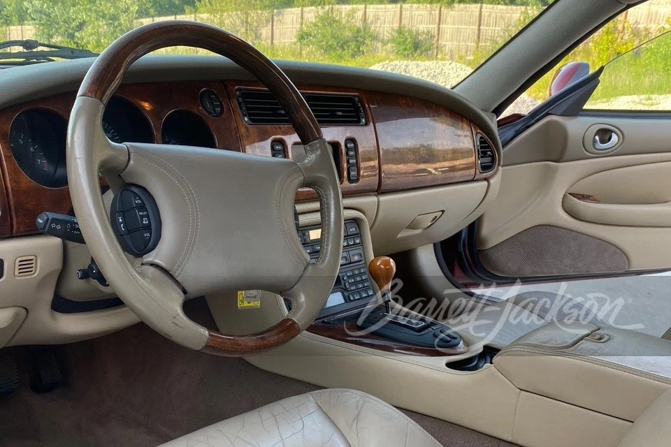 2000 Jaguar X100 XK8 - Image 10 of 12