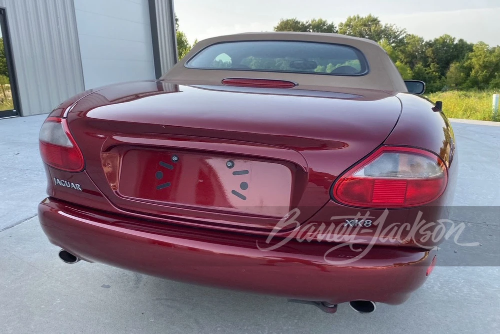 2000 Jaguar X100 XK8 - Image 2 of 11