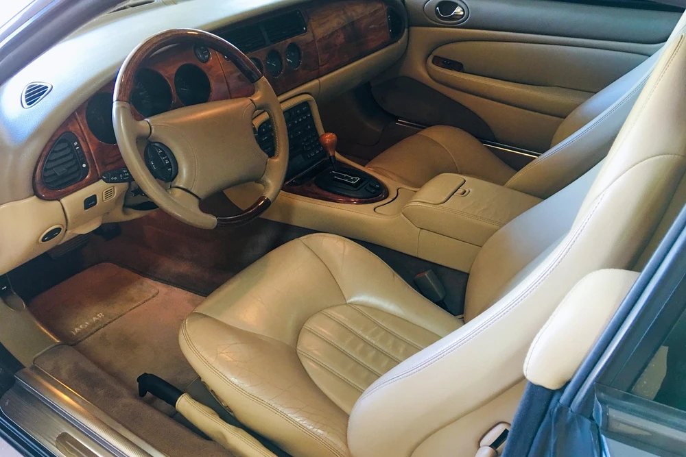 2000 Jaguar X100 XK8 - Image 3 of 5