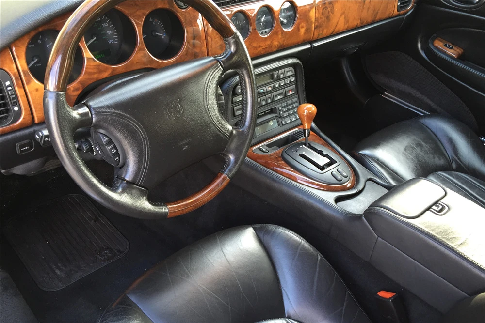 2000 Jaguar X100 XK8 - Image 3 of 4