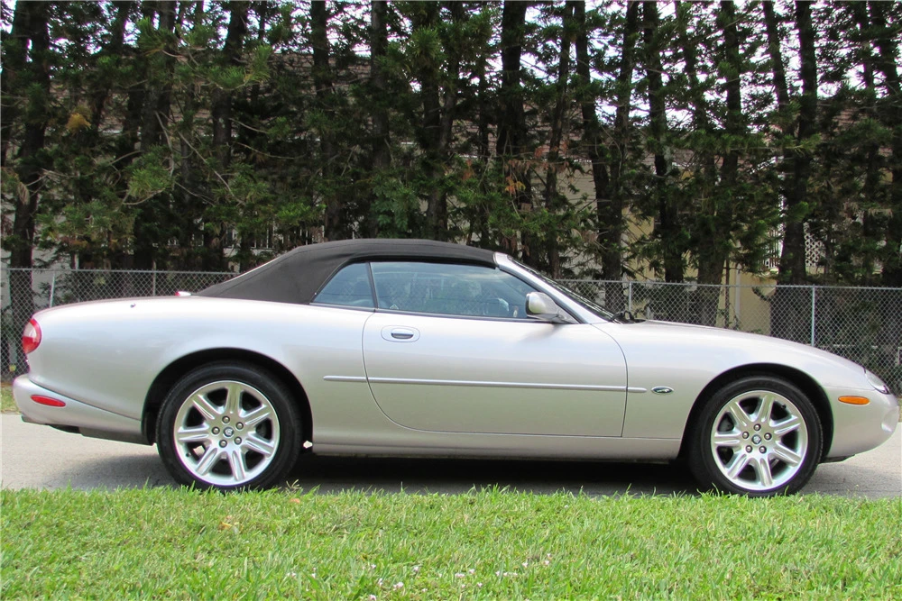 2000 Jaguar X100 XK8 - Image 4 of 4