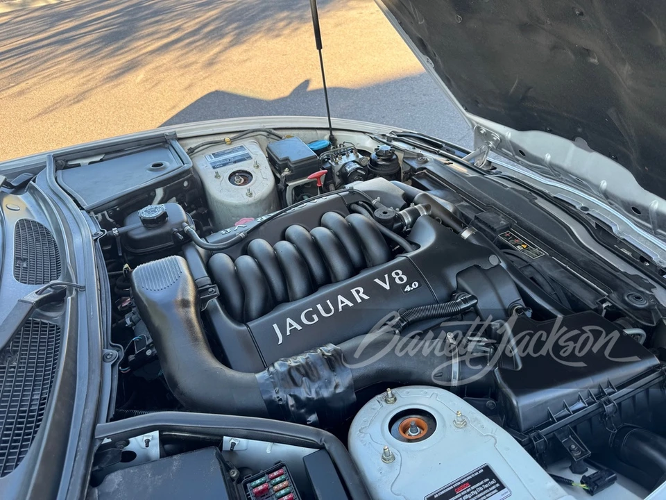 2000 Jaguar X100 XK8 - Image 3 of 10