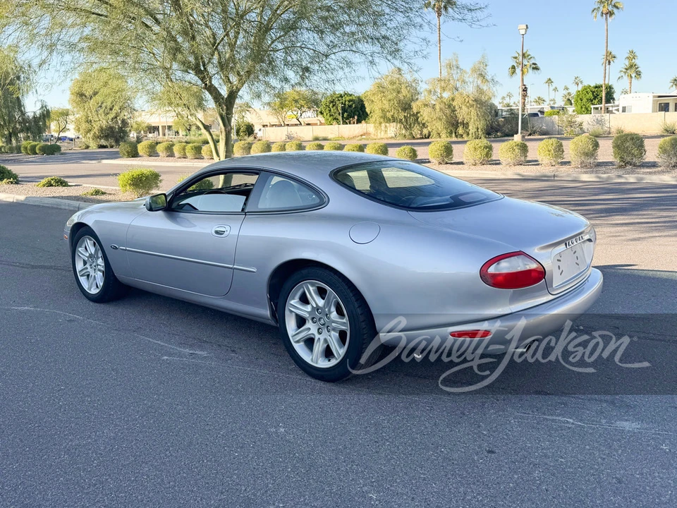 2000 Jaguar X100 XK8 - Image 2 of 10