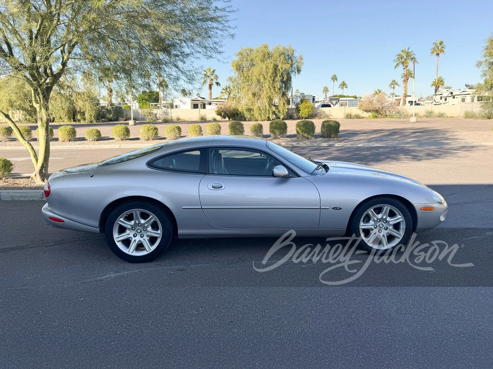 2000 Jaguar X100 XK8 - Image 5 of 10