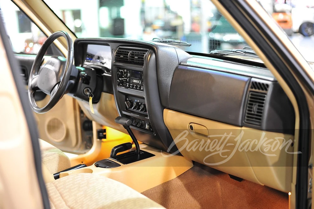 2000 Jeep XJ Cherokee - Image 5 of 7