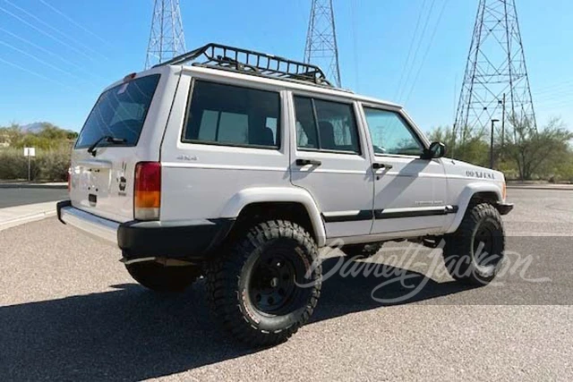2000 Jeep XJ Cherokee - Image 11 of 12