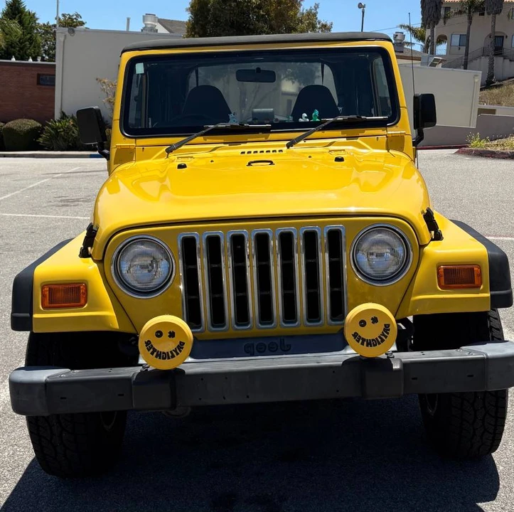 2000 Jeep TJ Wrangler - Image 2 of 9