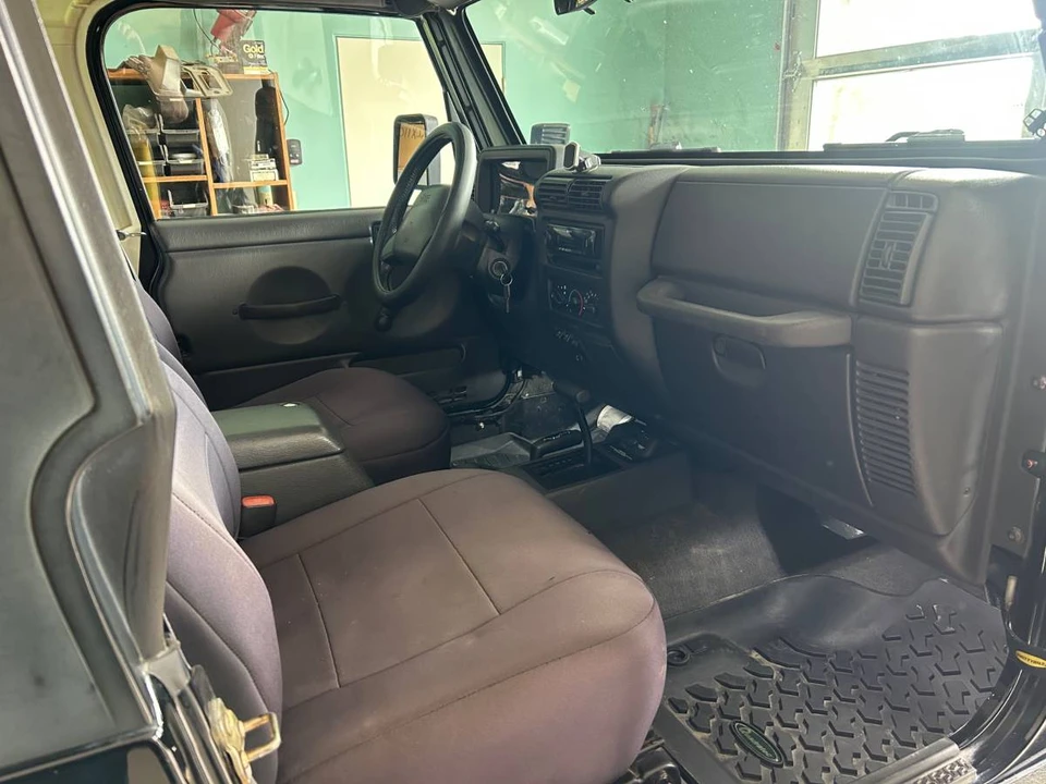 2000 Jeep TJ Wrangler - Image 6 of 6
