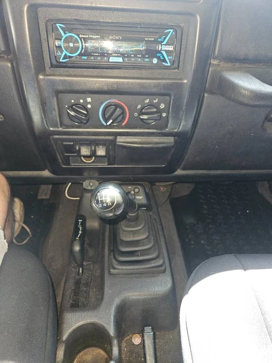 2000 Jeep TJ Wrangler - Image 4 of 9