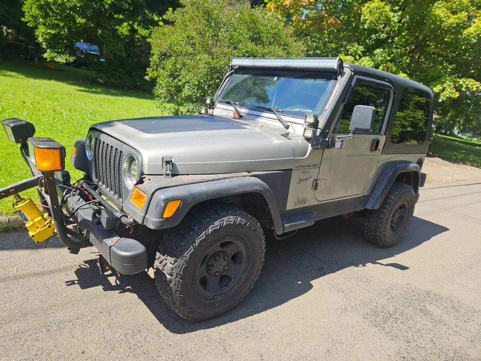 2000 Jeep TJ Wrangler - Image 2 of 9
