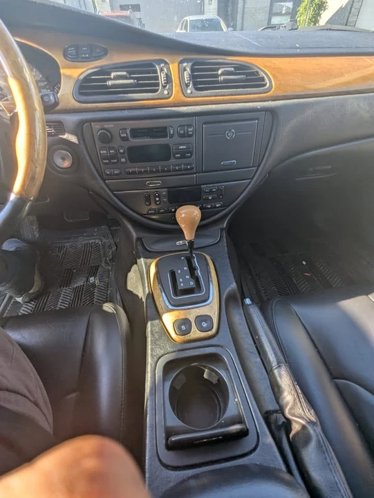 2000 Jaguar S-Type 2nd Gen - Image 2 of 4