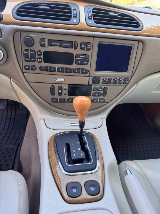 2000 Jaguar S-Type 2nd Gen - Image 4 of 15