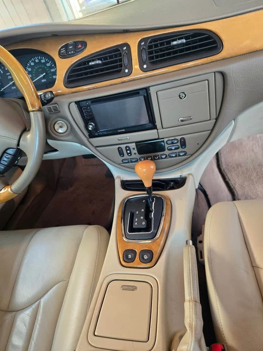 2000 Jaguar S-Type 2nd Gen - Image 17 of 20