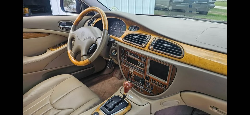 2000 Jaguar S-Type 2nd Gen - Image 9 of 13