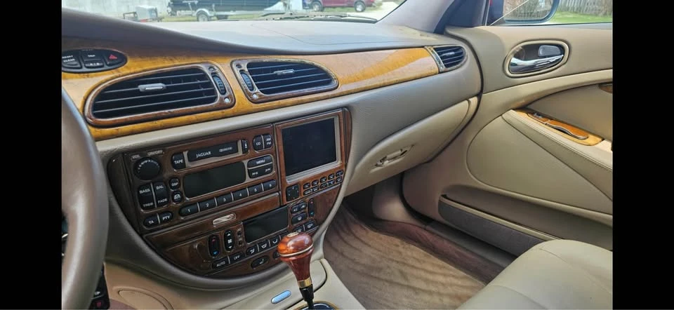 2000 Jaguar S-Type 2nd Gen - Image 11 of 13
