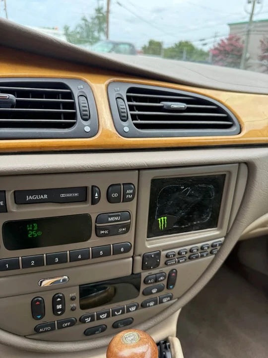 2000 Jaguar S-Type 2nd Gen - Image 8 of 9