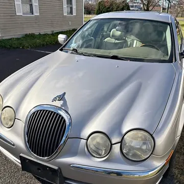 2000 Jaguar S-TYPE V8 Sedan 4D