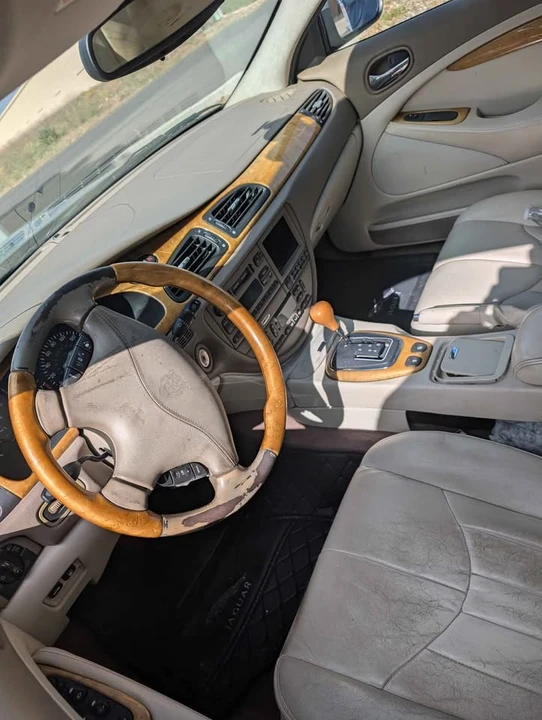 2000 Jaguar S-Type 2nd Gen - Image 4 of 8
