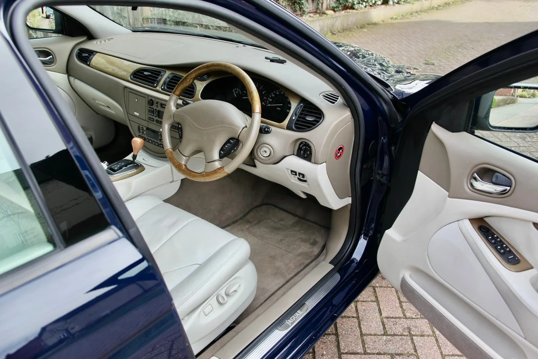 2000 Jaguar S-Type 2nd Gen - Image 20 of 30