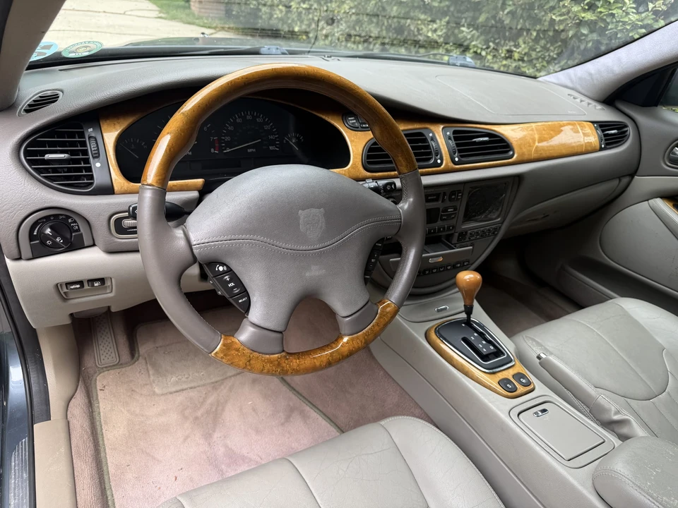 2000 Jaguar S-Type 2nd Gen - Image 25 of 31