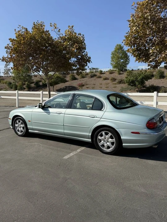 2000 Jaguar S-Type 2nd Gen - Image 2 of 9
