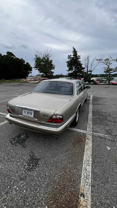 2000 Jaguar X308 XJ - Image 2 of 7