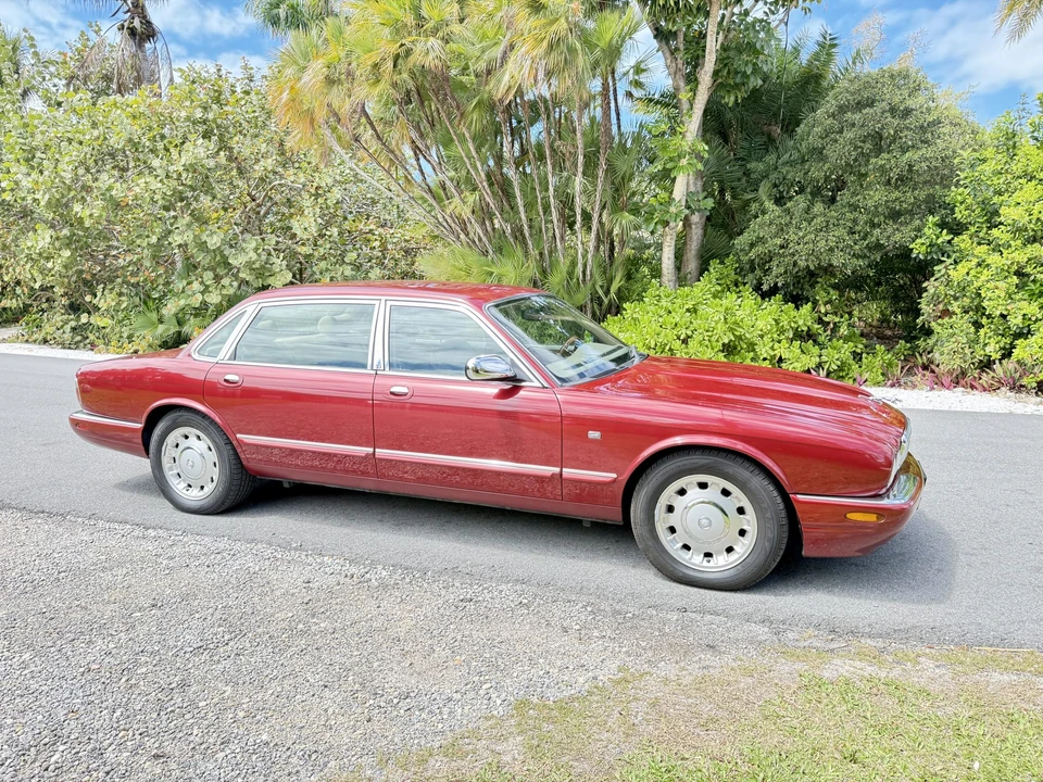 2000 Jaguar X308 XJ - Image 4 of 31