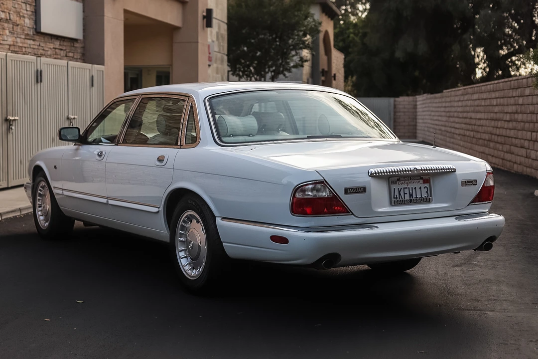 2000 Jaguar X308 XJ - Image 9 of 31