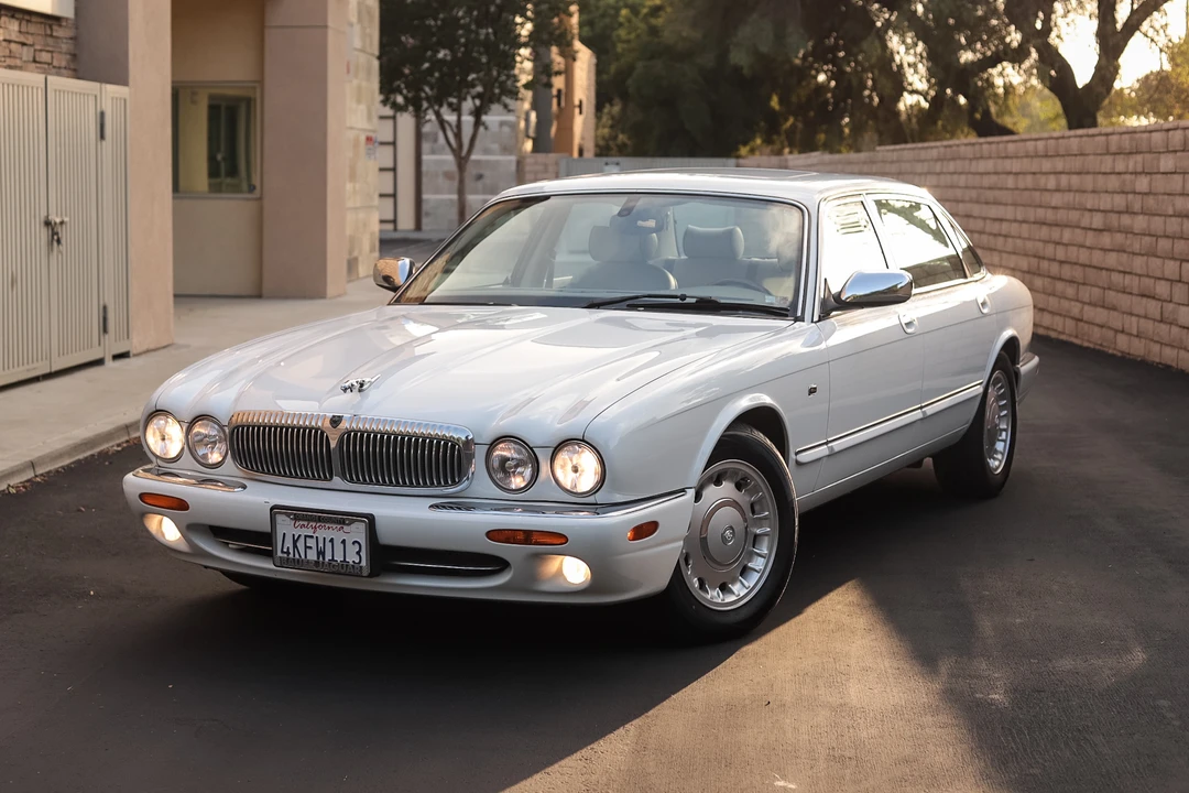 2000 Jaguar X308 XJ - Image 3 of 31