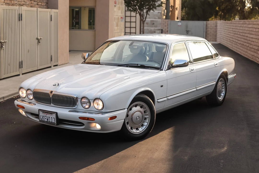 2000 Jaguar X308 XJ - Image 4 of 31