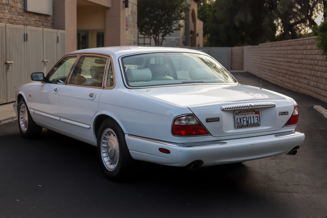 2000 Jaguar X308 XJ - Image 8 of 31