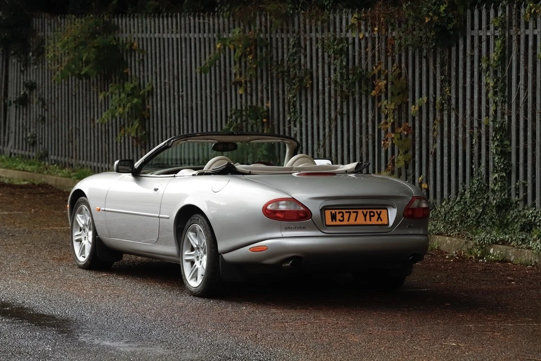 2000 Jaguar X100 XK8 - Image 4 of 30