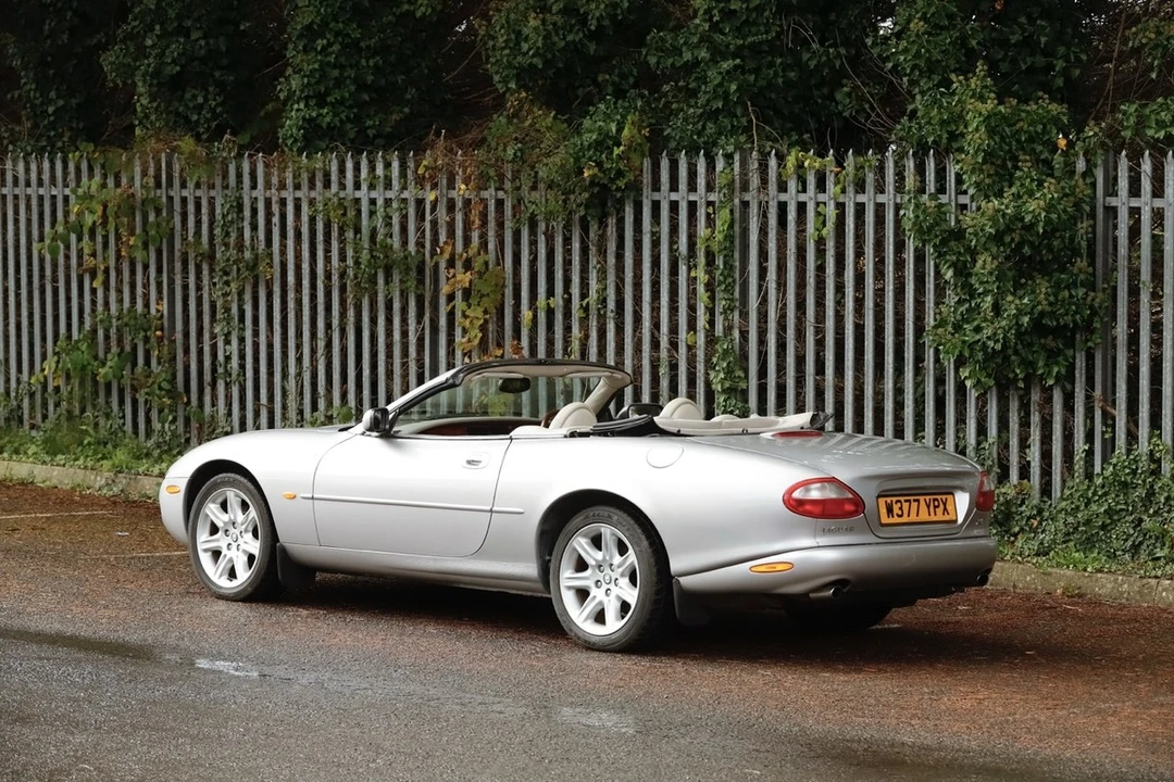 2000 Jaguar X100 XK8 - Image 6 of 30