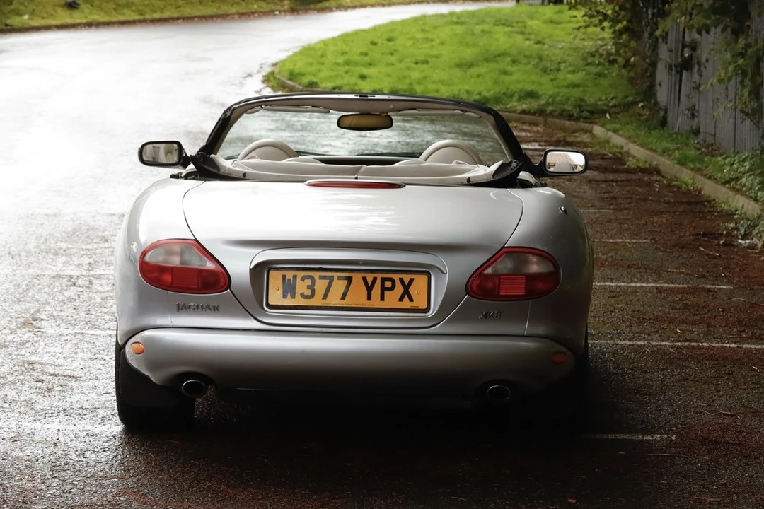 2000 Jaguar X100 XK8 - Image 16 of 30