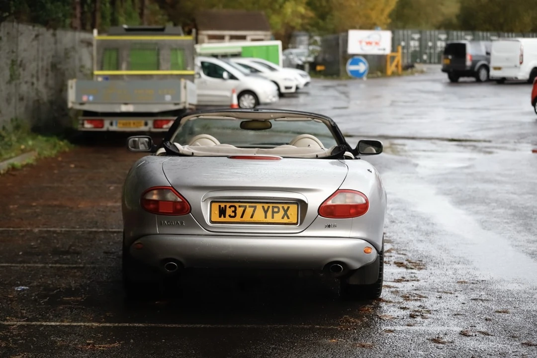 2000 Jaguar X100 XK8 - Image 17 of 30