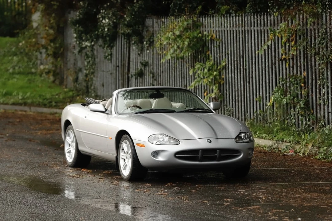 2000 Jaguar X100 XK8 - Image 20 of 30