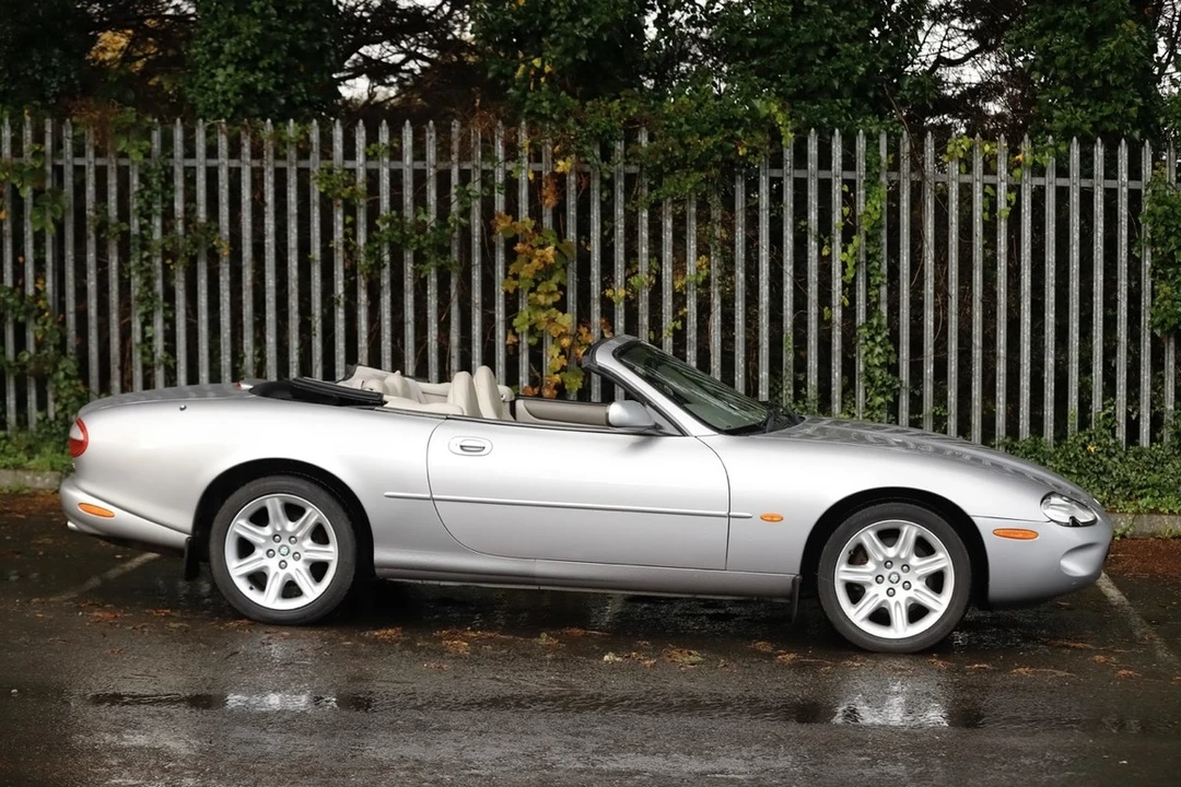 2000 Jaguar X100 XK8 - Image 25 of 30