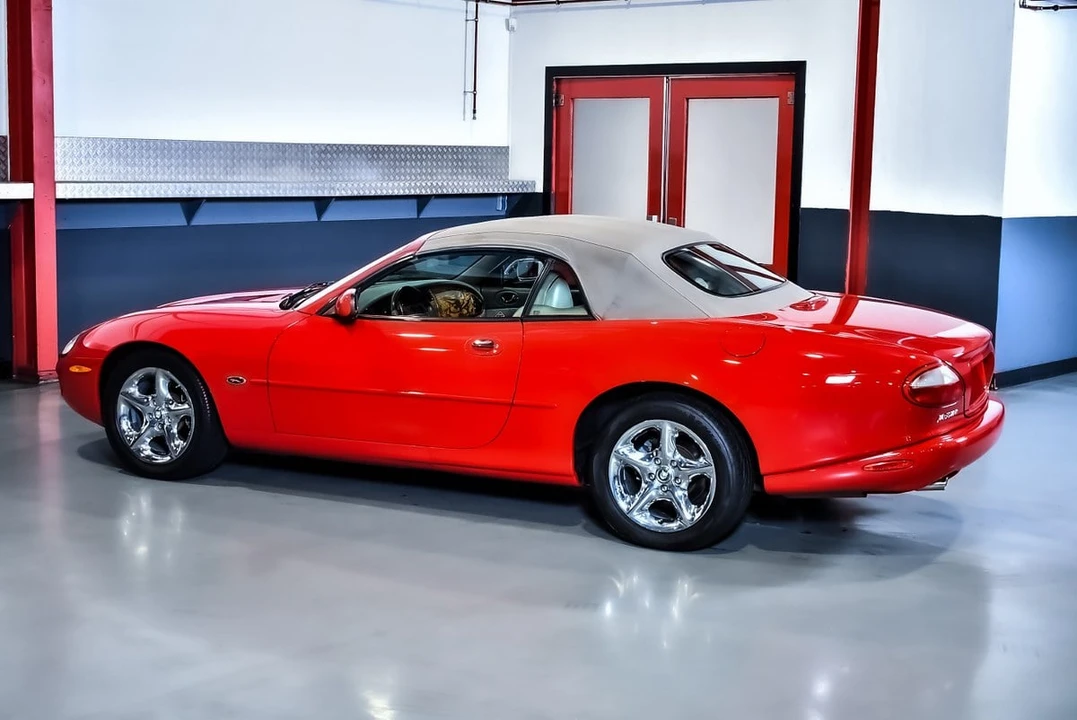 2000 Jaguar X100 XK8 - Image 17 of 30