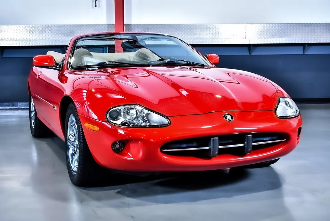 2000 Jaguar X100 XK8 - Image 4 of 30